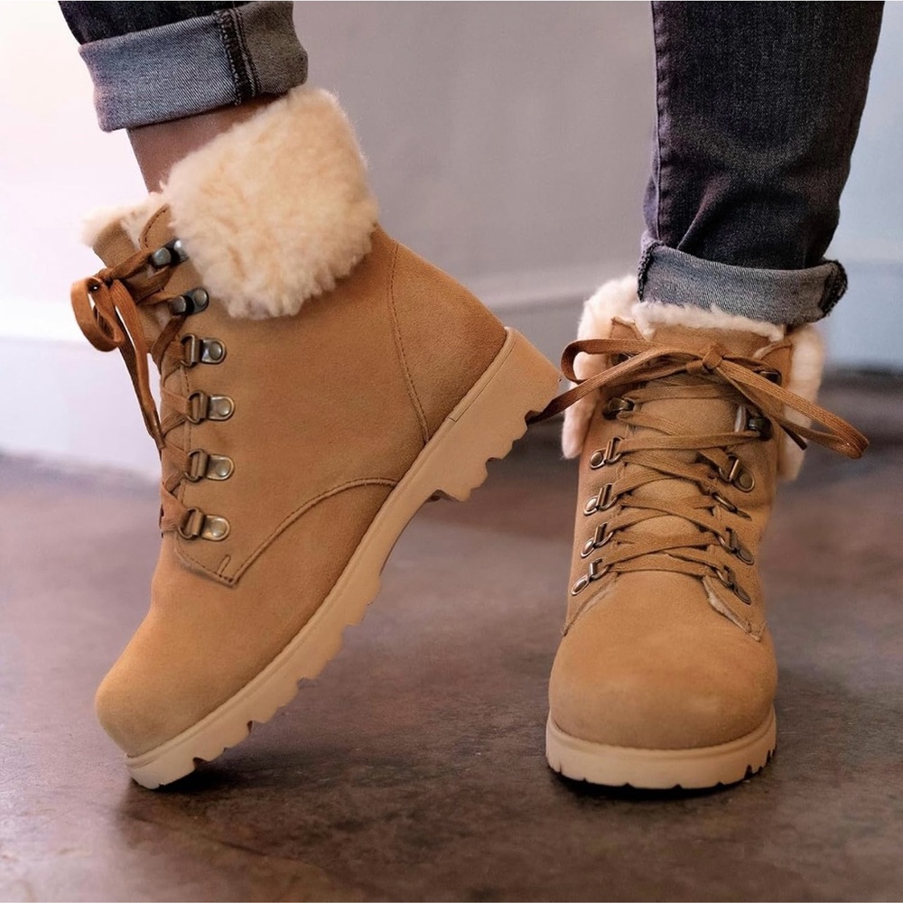 Bearpaw Sam Suede Women’s Wheat Hiker Boots Size 10 NEW